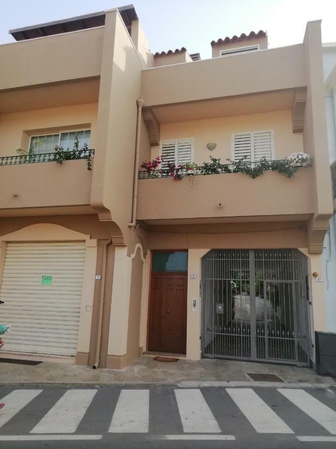 Appartamenti & Rooms Maria Villasimius Ngoại thất bức ảnh